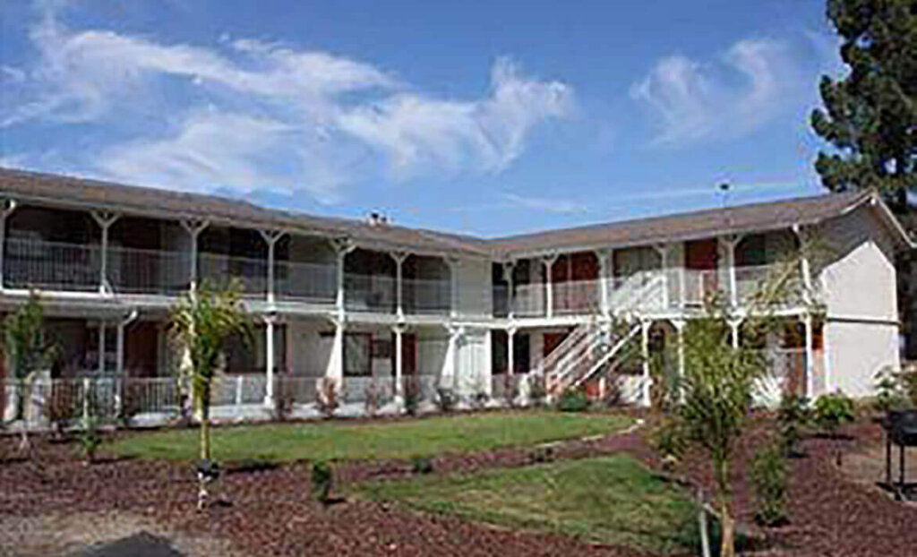 Outside of Budget Inn San Luis Obispo