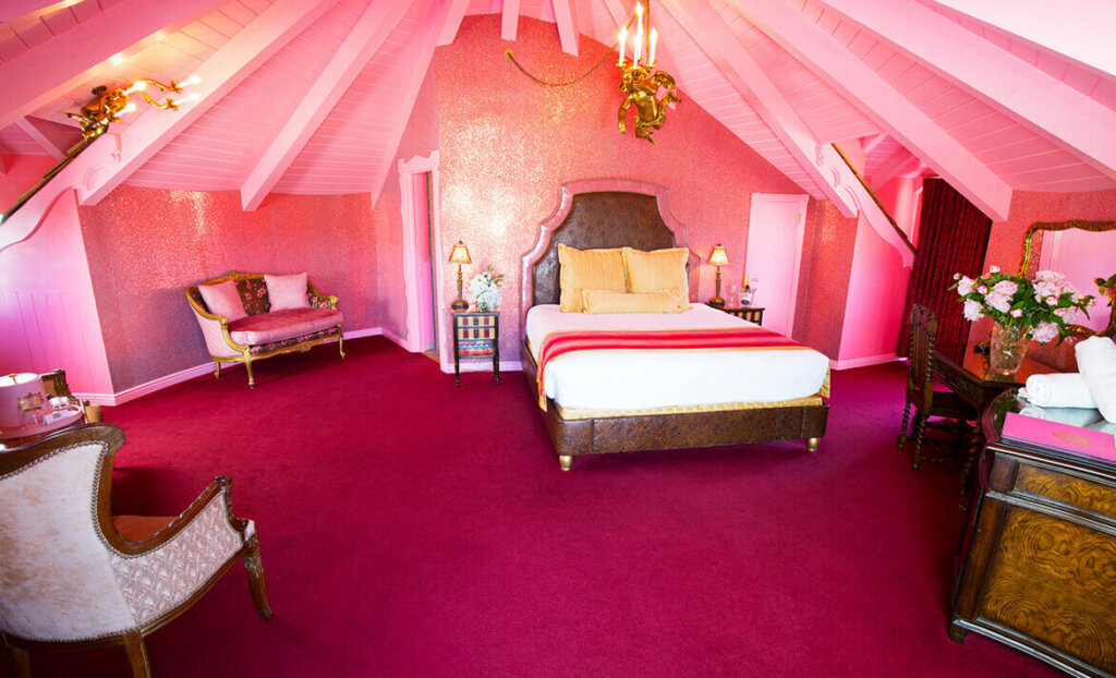 Themed and decorated single bedroom at Madonna Inn