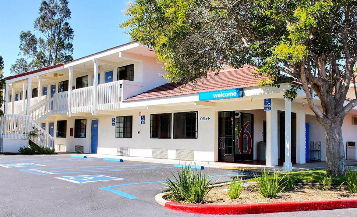 Entrance of Motel 6 South in San Luis Obispo, California