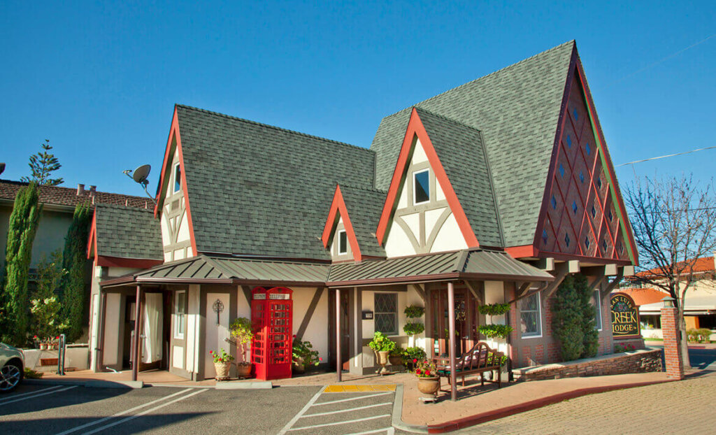 Exterior of San Luis Creek Lodge main building