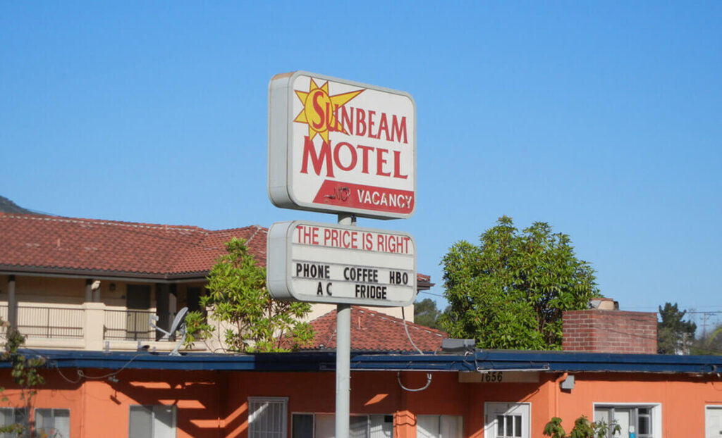 Front entry sign of Sunbeam Motel