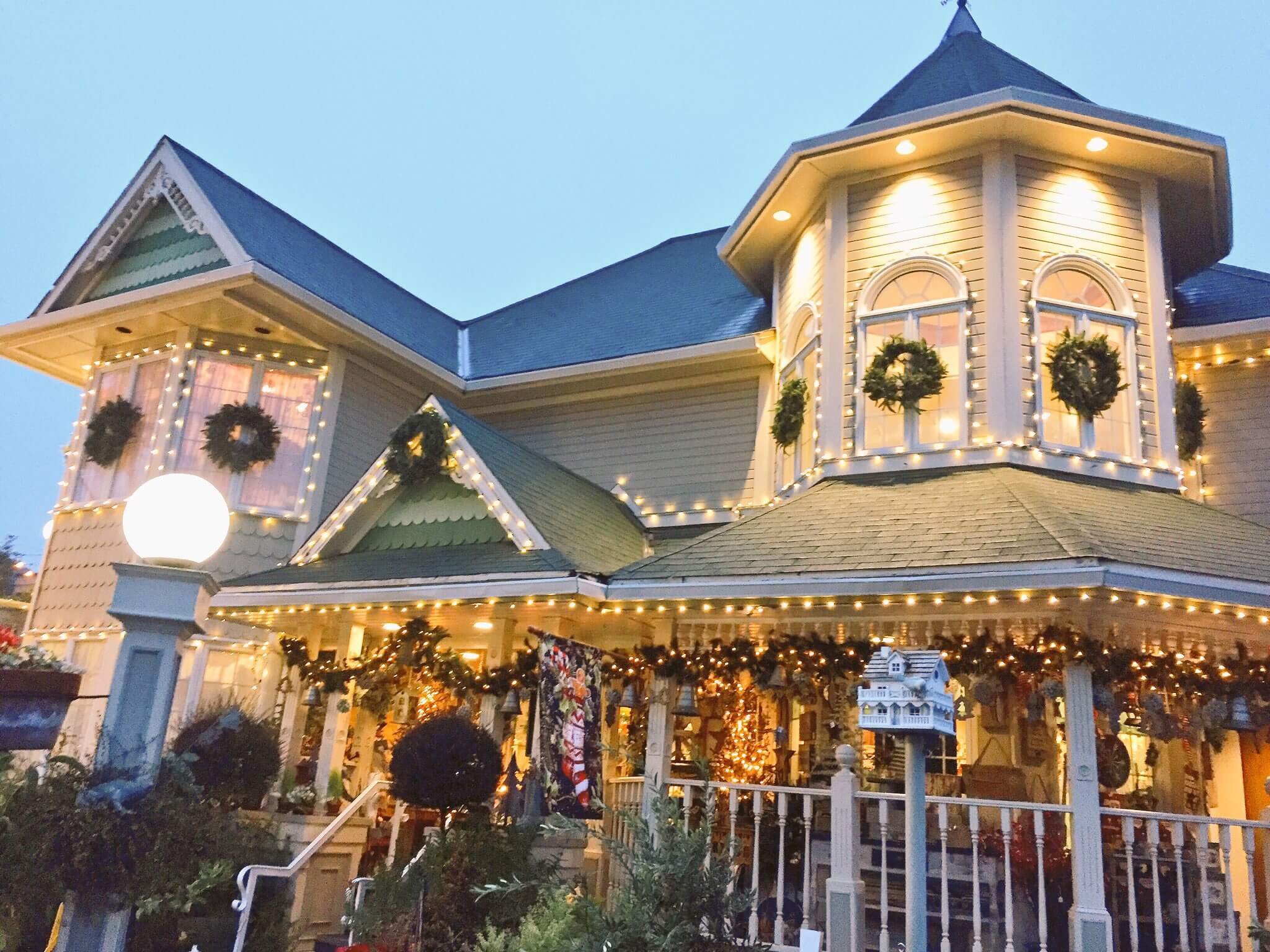 Holidays at the Apple Farm in San Luis Obispo