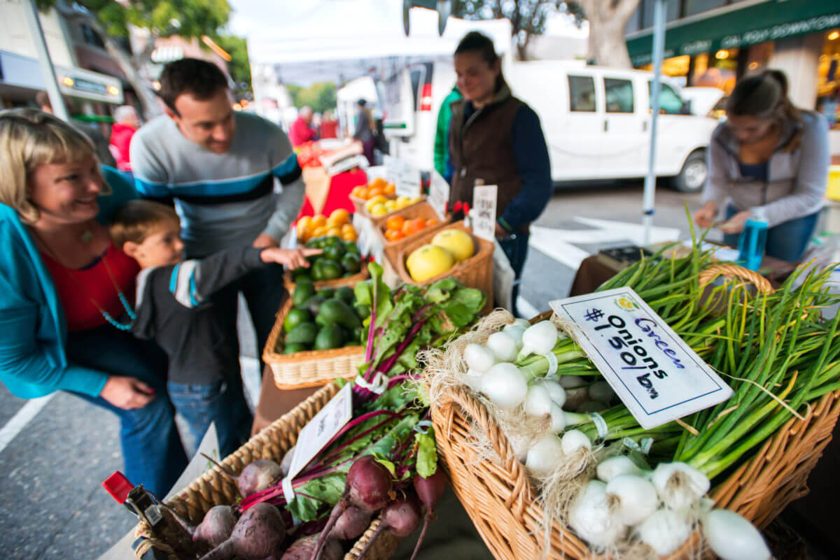 Shopping for produce at the San Luis Obispo farmers' market.