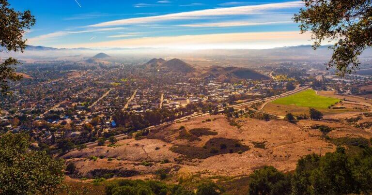 Recommend providing an image of a unique place to stay in SLO.